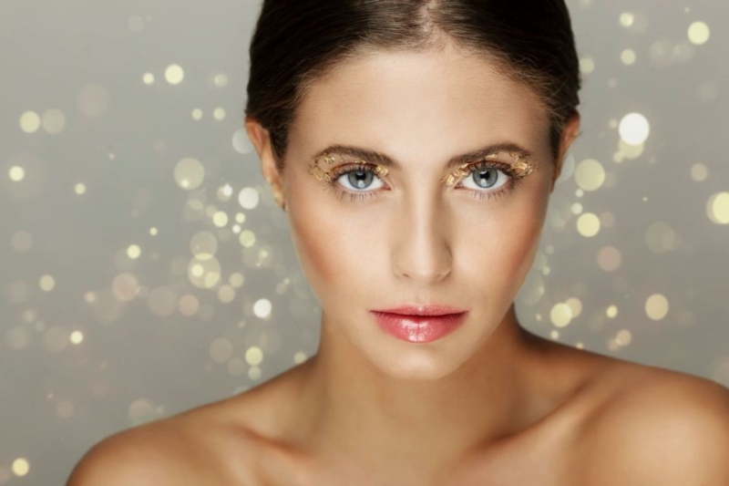 Airbrushing the truth, beautiful woman